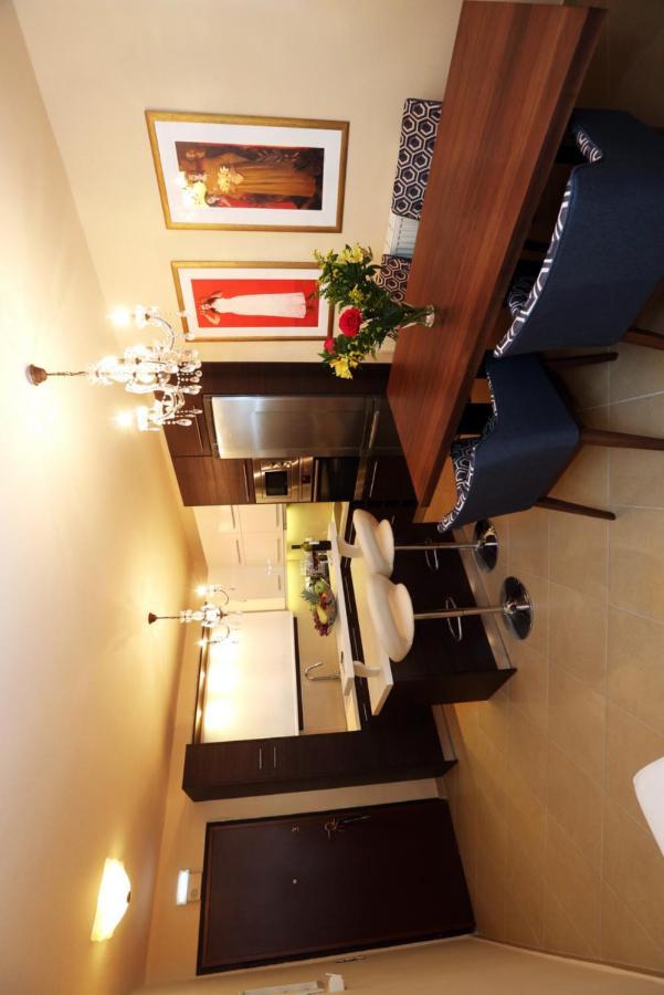 Ninos Luxury Apartament Corfu (city)